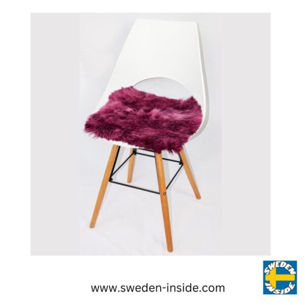 Quadratische Sitzauflagen aus australischem Lammfell – Heitmann Felle